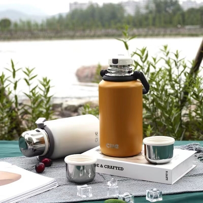 1 Χρωματική γραφική εκτύπωση Little Chubby Dun King Kong Thermos Cup για την περίσταση του Πάσχα