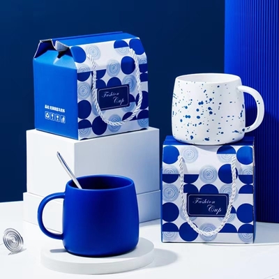 Προσαρμοσμένο λογότυπο αποδεκτό Geful Home Klein Blue Mug Color Boxrac για την ευκαιρία του έτους
