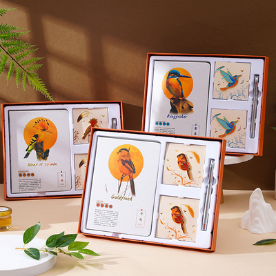 Προσαρμοσμένο Goodluck Bird Gift Box Set σημειωματάριο Βρόζες και Πένα για την Επιχειρηματική Δώρο