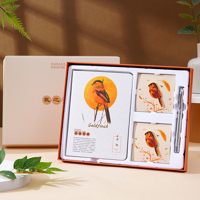 Προσαρμοσμένο Goodluck Bird Gift Box Set σημειωματάριο Βρόζες και Πένα για την Επιχειρηματική Δώρο