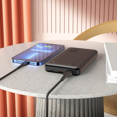 Δωρεά για το γραφείο 10000mAh Power Bank με οθόνη LED και γρήγορη φόρτιση
